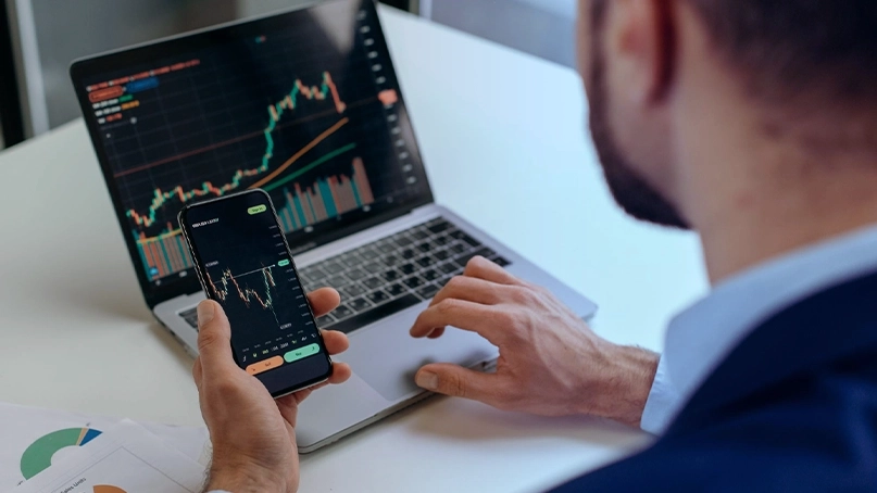 Veltra Qonemix KI-Handelsdashboard